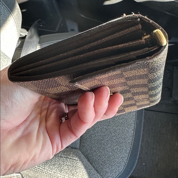 Authentic Louis Vuitton Damier Portefeuille Sarah Wallet - Picture 13 of 17